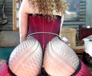 Bubble Butt MILF Videos