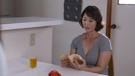 Japanmomsexcom - Japanese Mom Porn Videos & Mom Sex Tube - MILFPorn.TV