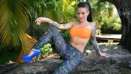Well-proportioned Christy Mack's long legs sex